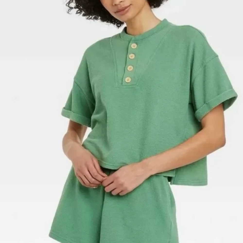 Universal Thread Green Terry Henley Short Sleeve Top & Shorts Set Size 2X & 1X